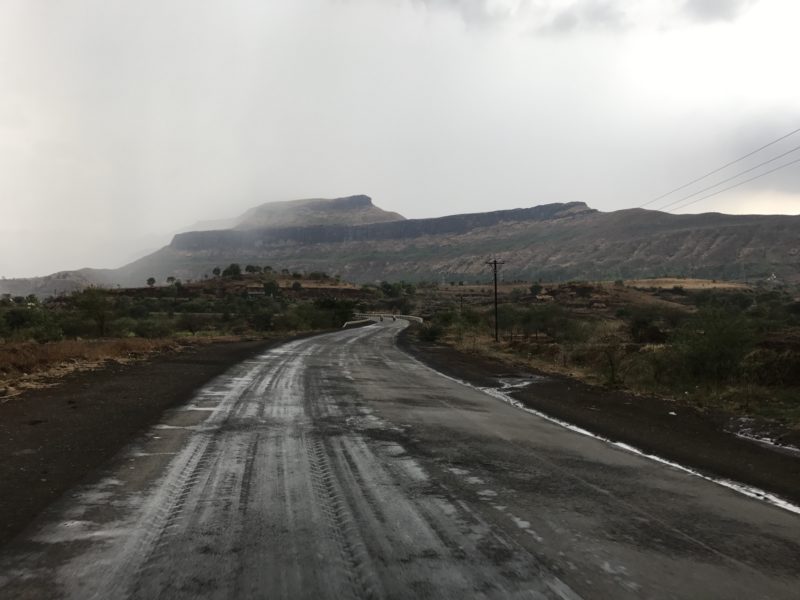 road to bhandardara