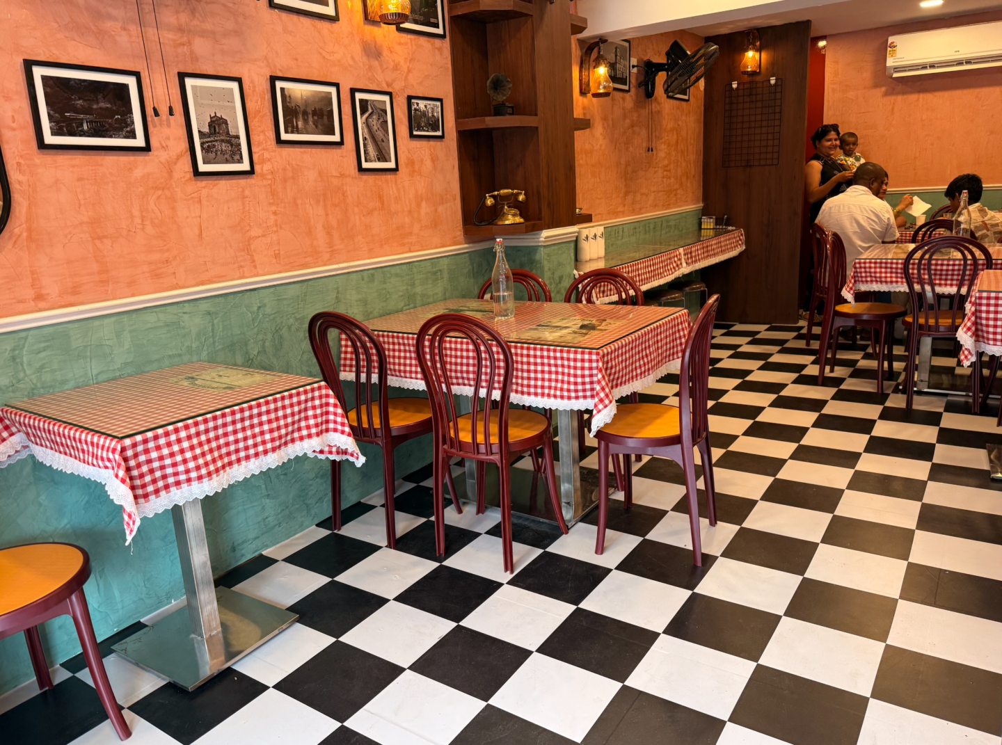 calangute restaurants