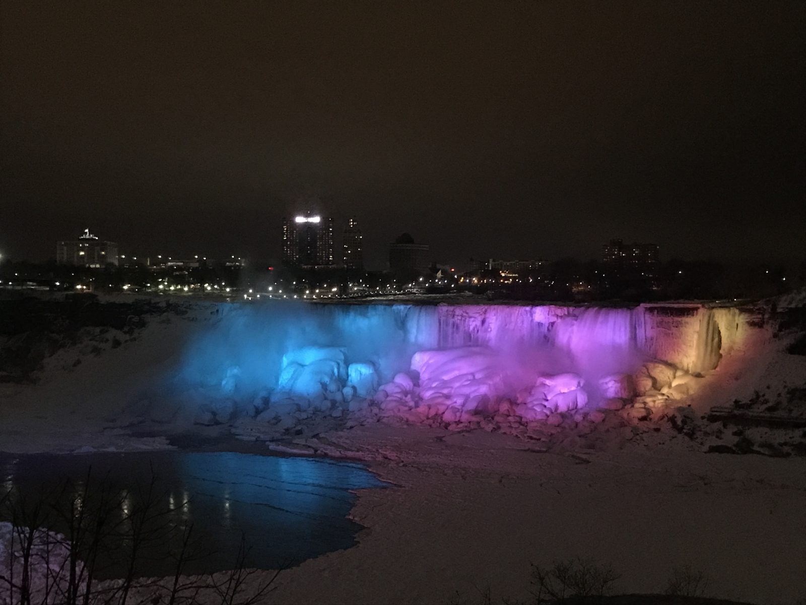 Experience the Niagara Falls in Winter That Goan Girl